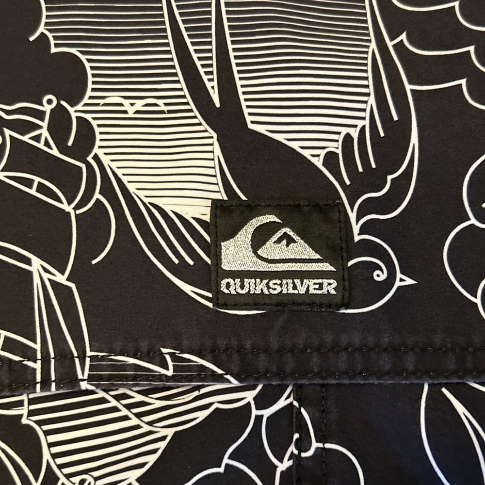 VTG Quiksilver Board Shorts Traditional Tattoo Alt Surf 90s Y2K RN114199 CA52199 - Picture 5 of 11